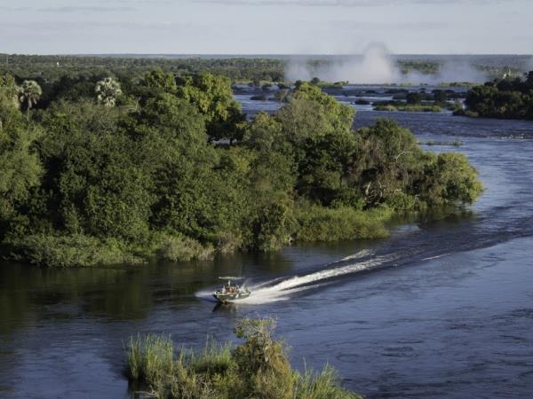 Zambia safari in Luangwa with Victoria Falls
