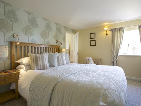 Luxury B&B near Chichester, England