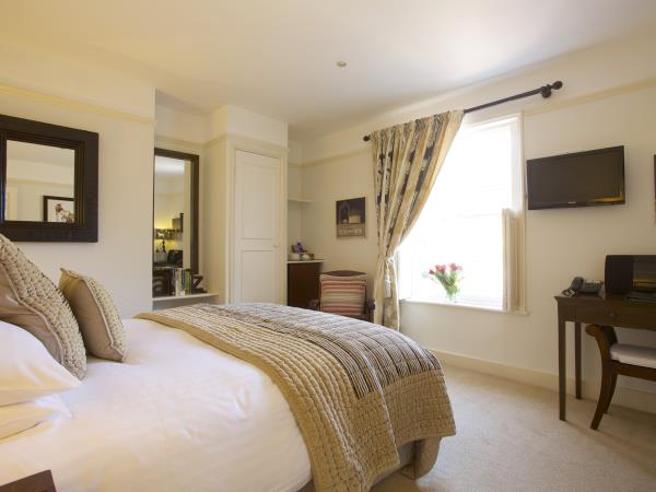Luxury B&B near Chichester, England