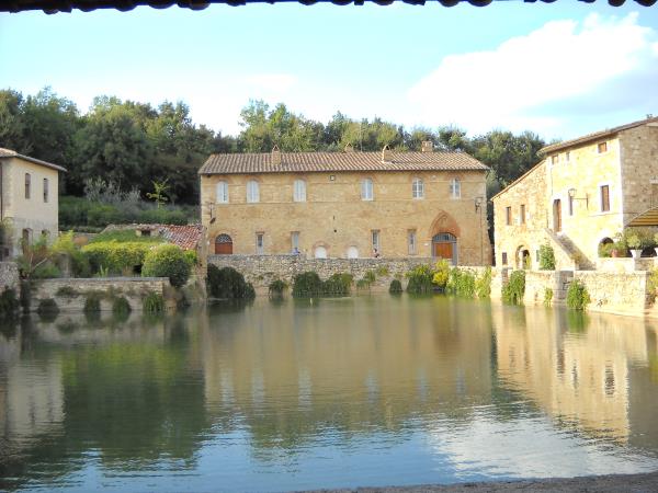 Tuscany walking holiday, Italy