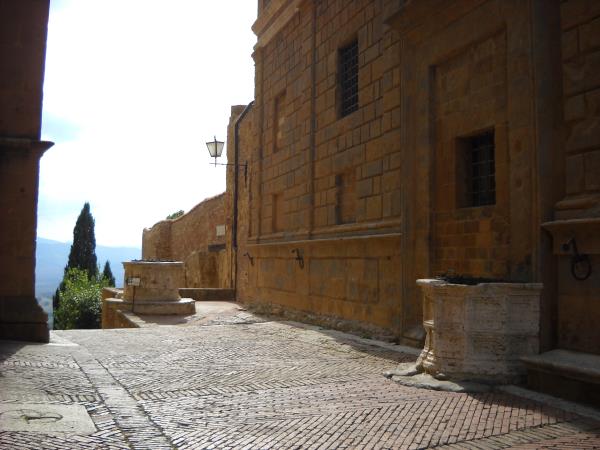 Tuscany walking holiday, Italy