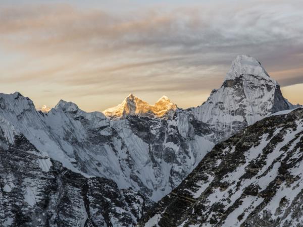 Island Peak trekking holiday in Nepal