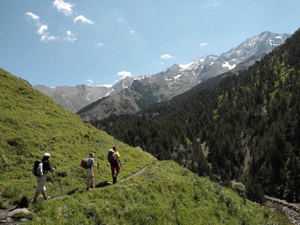 Spanish Pyrenees self guided walking holiday