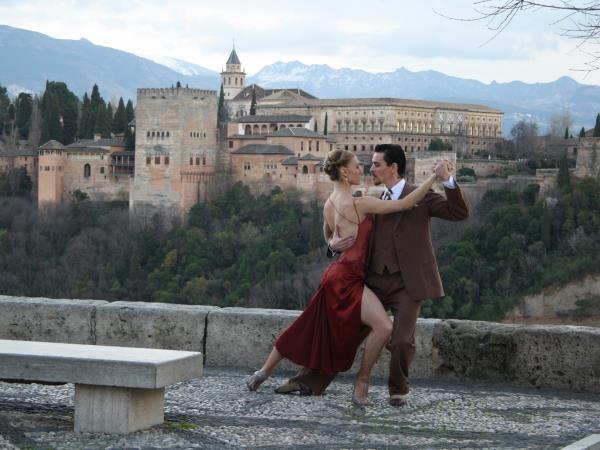 Learn Spanish & tango in Granada, Spain