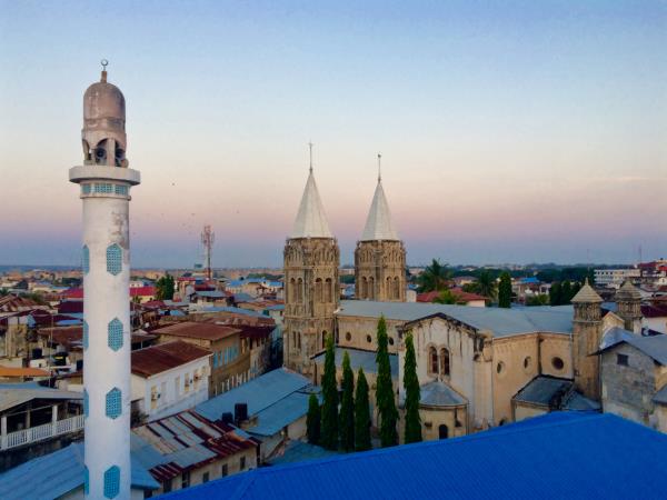 Tanzania safari and Zanzibar beach holiday
