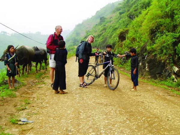 Vietnam diving & mountain biking adventure holiday