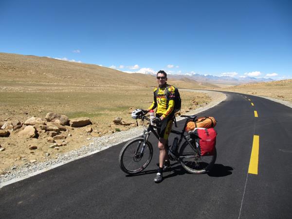 Tibet cycling holiday