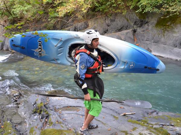 Kayaking holidays in the French Alps