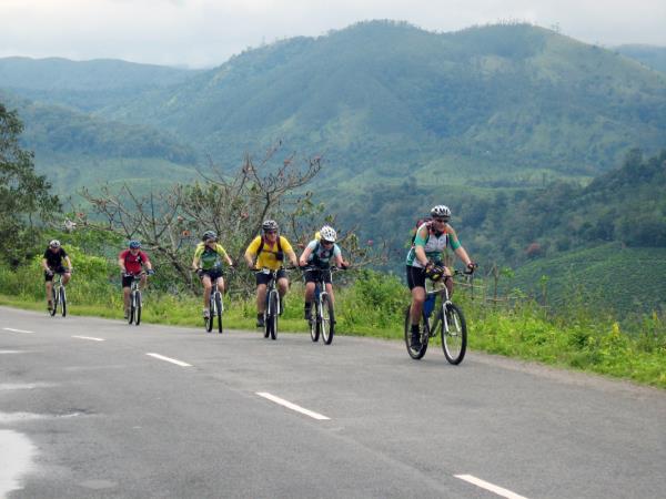 Kerala Hike, bike & kayak in India