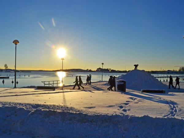 Helsinki city break, winter sports & gastronomy