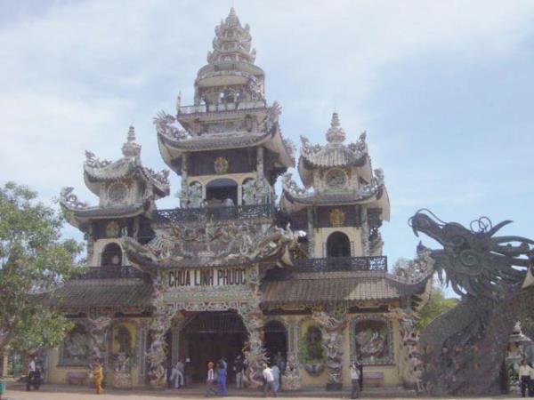 Tailor made family holiday in Vietnam