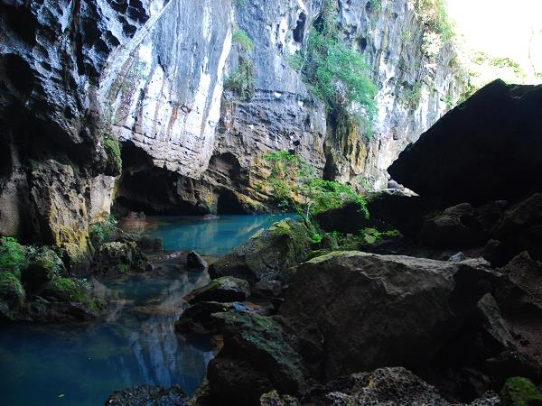 Vietnam tailor made adventure tour