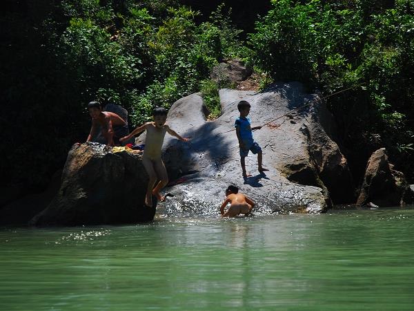 Vietnam tailor made adventure tour