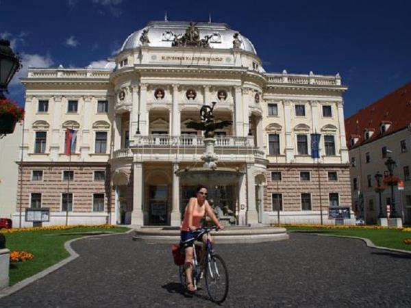 Vienna to Budapest cycle ride, self guided