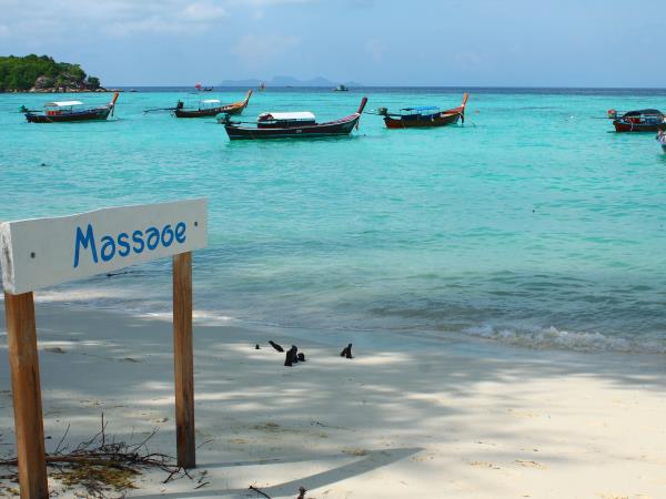 Thailand island hopping holiday
