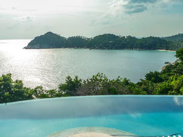Thailand island hopping holiday