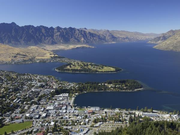 New Zealand cultural holiday