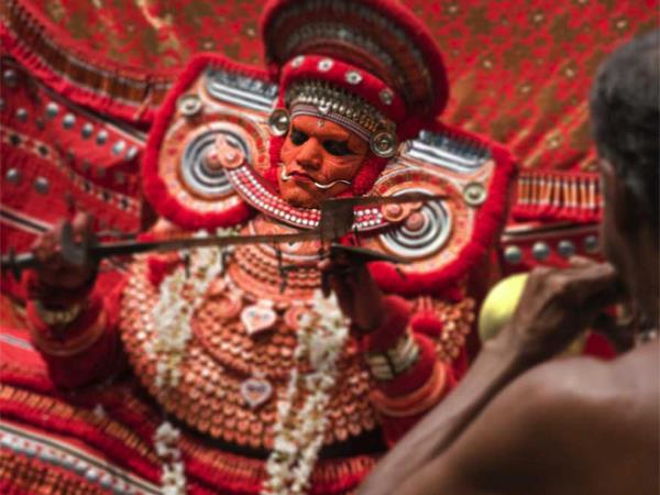 Kerala walking, culture & wildlife holiday, India