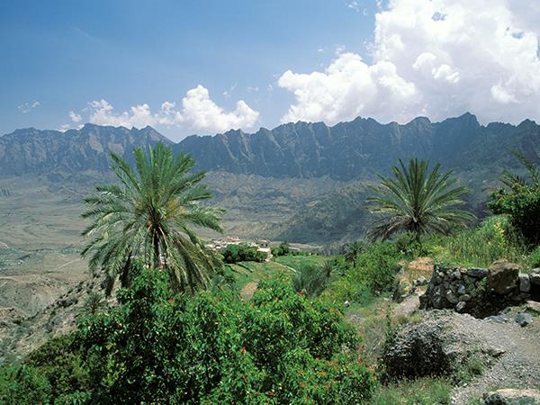 Oman cycling & trekking holiday