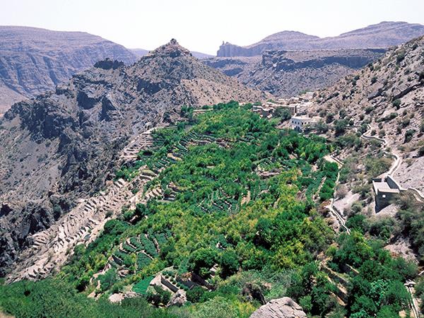 Oman cycling & trekking holiday