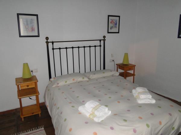 Holiday cottages in Andalucia, Spain, sleeps 2