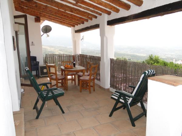 Andalucian self catering apartment, sleeps 6, Spain