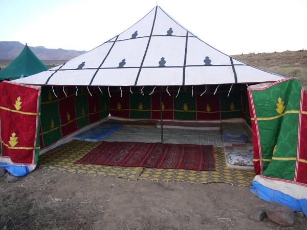 Sahara desert horse riding holiday