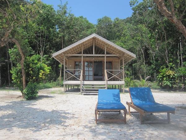 Cambodia holiday, ancient ruins and beaches
