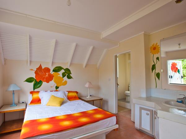 Dominica holiday cottage in botanical gardens