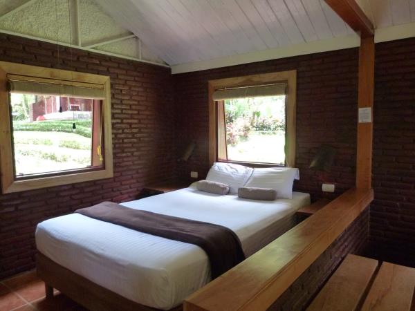 Nicaragua holiday, Cobbled Streets to Coral Reefs