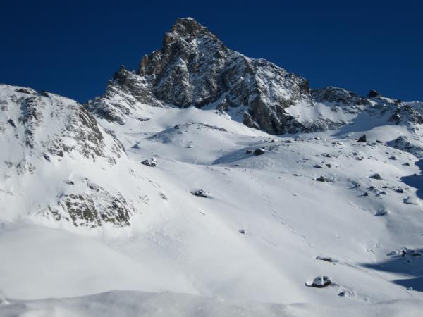 Ski touring holiday in the French Alps