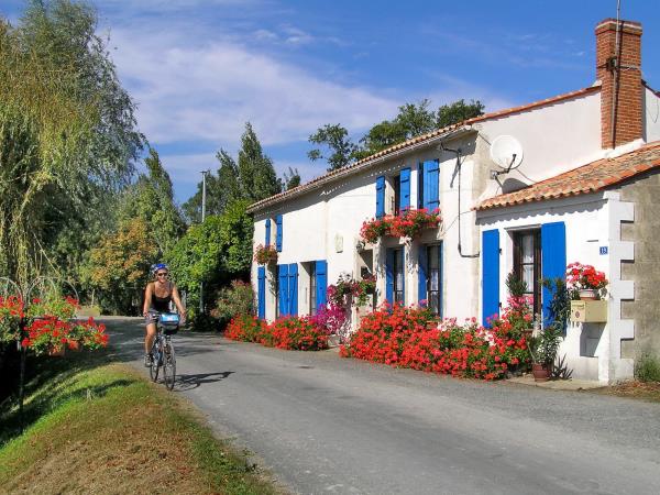 France self guided cycling holiday
