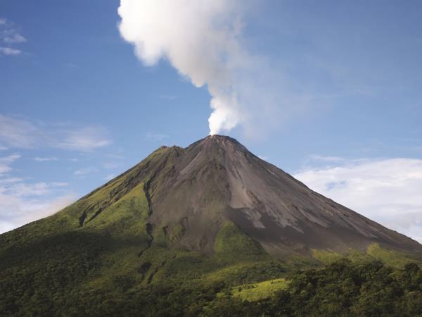 Costa Rica bespoke holiday, wildlife and volcanoes