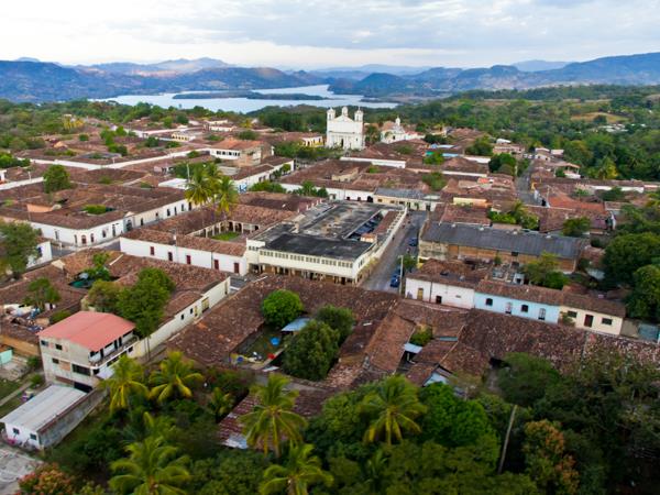 El Salvador tour, private departure