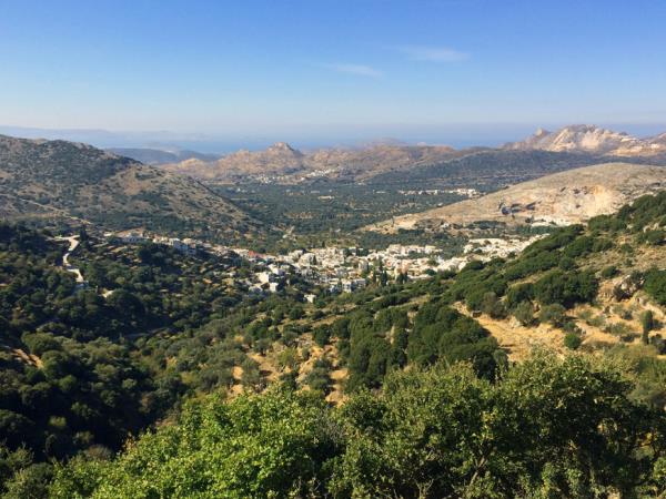Self guided walking holiday in Santorini and Naxos, Greece