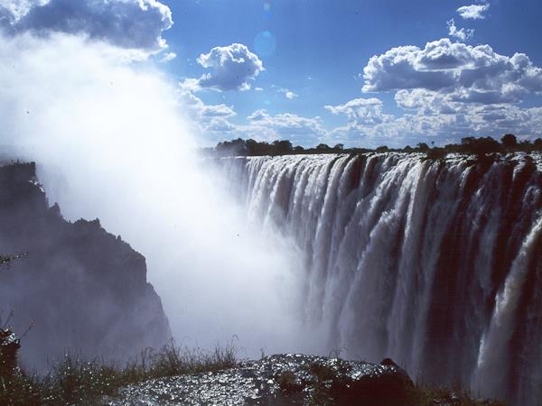 Malawi, Zambia and Zimbabwe expedition safari