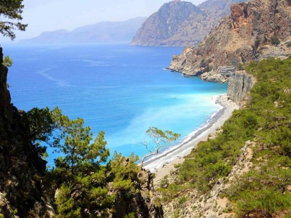 Greek Islands Walking holiday in West Crete & Santorini