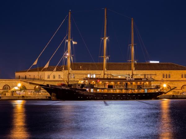 Greece small ship cruise, ancient sites of the Peloponnese