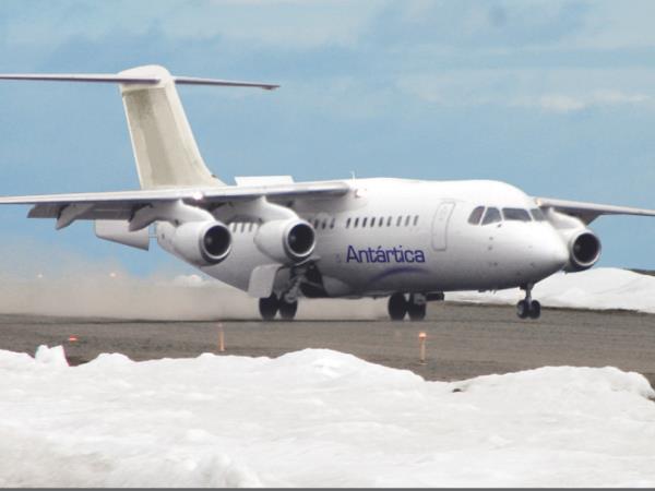 Antarctic expedition cruise, fly the Drake passage