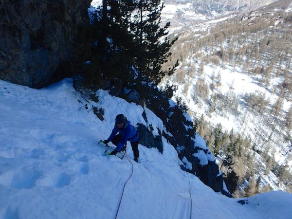 Ice climbing holiday in the French Alps