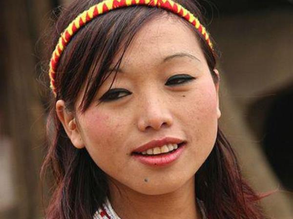Nagaland Hornbill festival & Kaziranga NP tour, India
