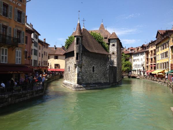Geneva to Annecy cycling holiday in the French Alps