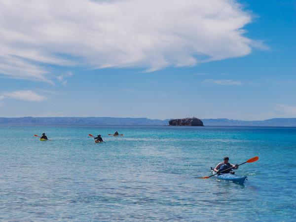 Mexico sea kayaking holiday in Baja