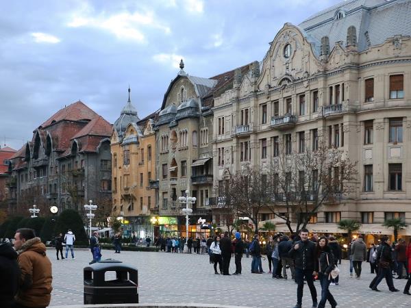 Romania tailormade tour, religion, arts & crafts