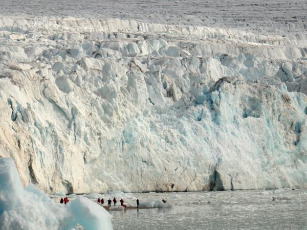 Svalbard luxury cruise in the Arctic