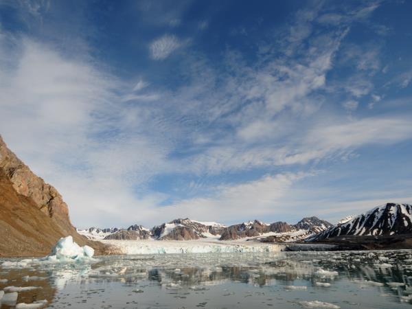 Svalbard luxury cruise in the Arctic