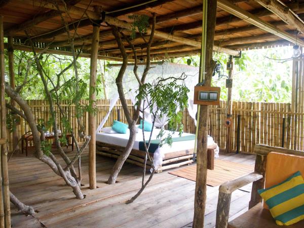 Yala tree houses & mud chalets in Sri Lanka