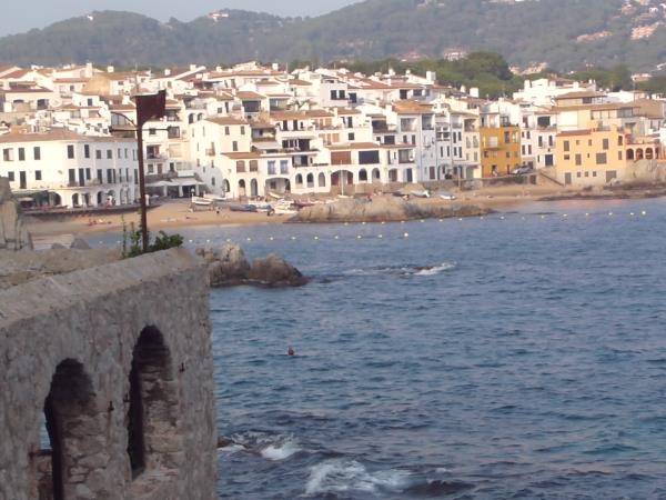 Catalonia cycling holiday