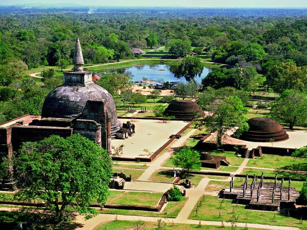 Sri Lanka tailor made country tour