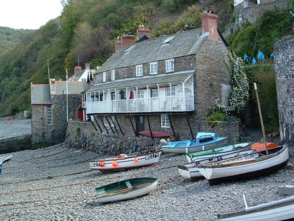 Barnstaple to Bude South West Coast Path walk